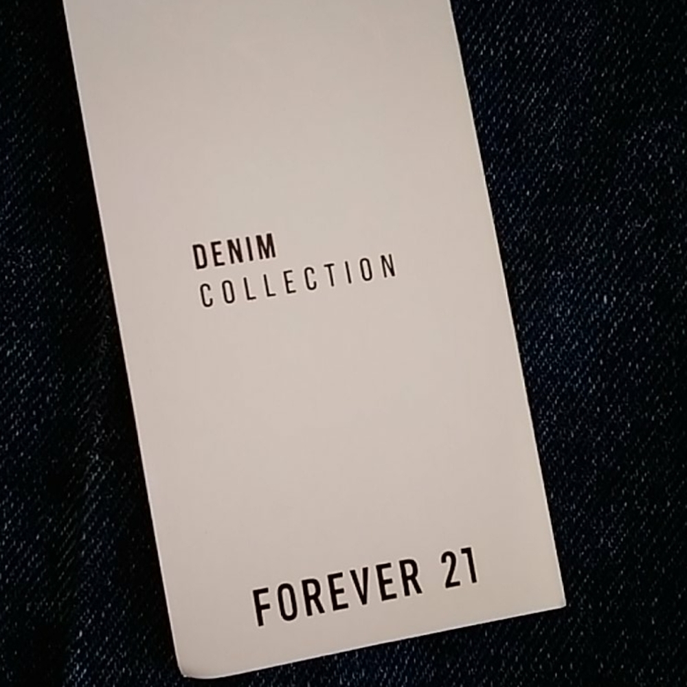 Forever 21 Denim Collection Jean skirt Size Small - Picture 2 of 5